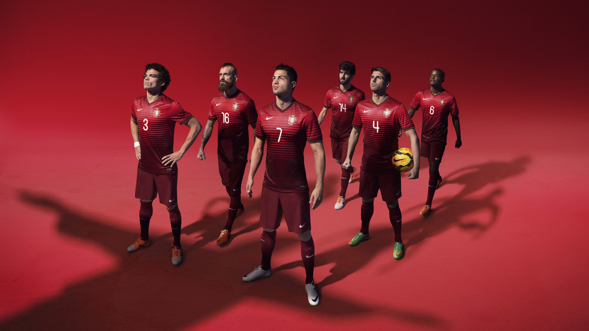 法国队小将姆巴佩再创纪录，未来可期，法国队的姆巴佩