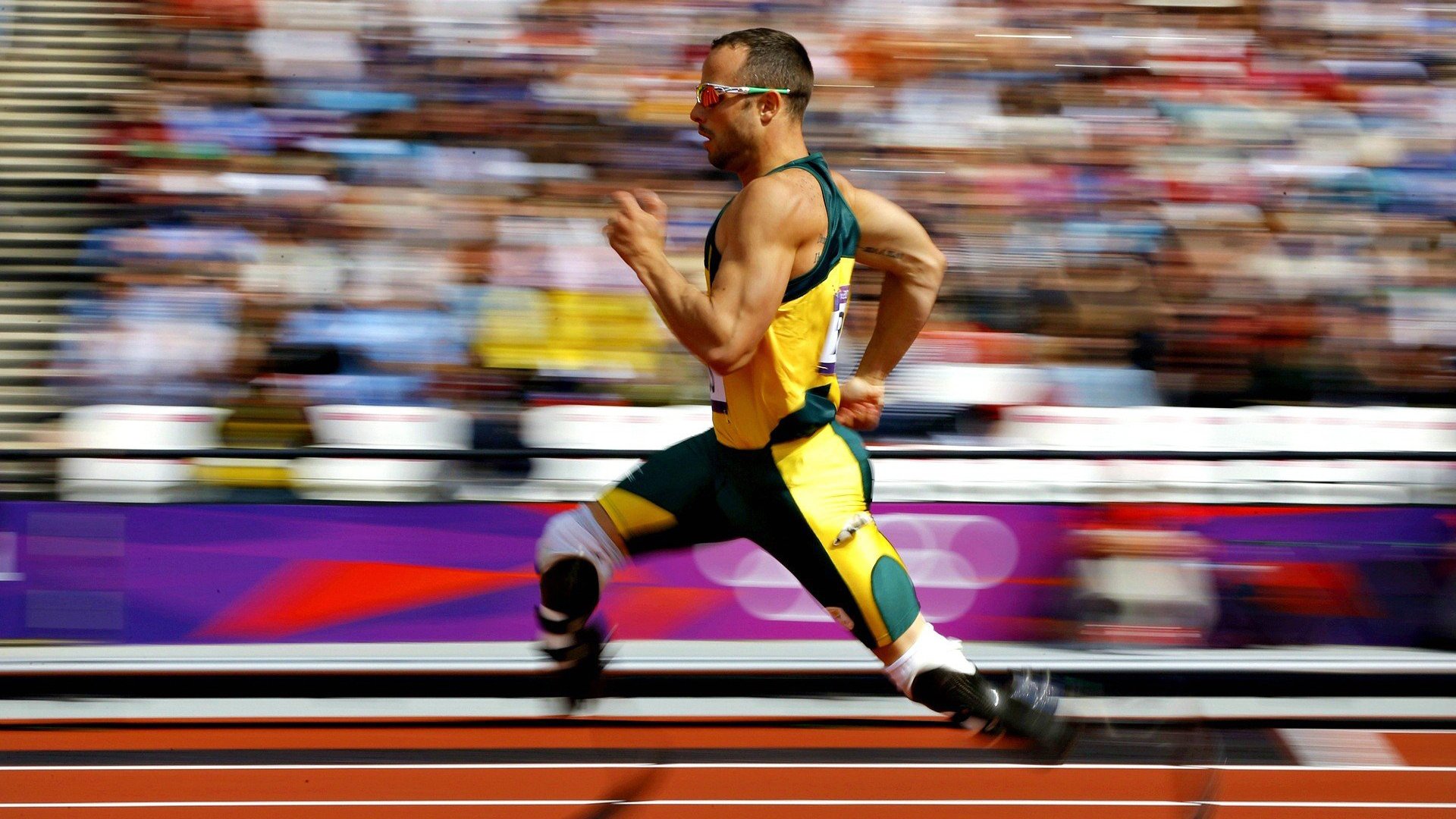 斯诺克国锦赛四强激战正酣!中国选手双雄领衔,赵心童迎战吴宜泽引发热议