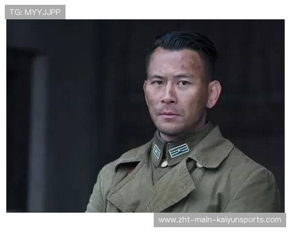 UFC拳手如狂兽怒吼：热血归来，燃爆战场的无畏之魂