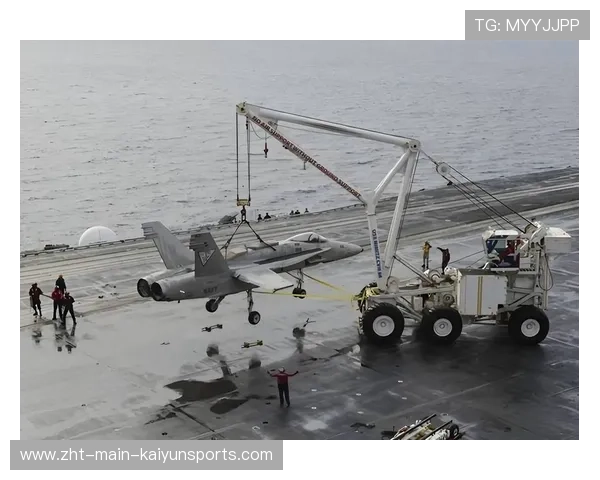 刚被福布斯肯定的他，却在异国坠机身亡，坠机富豪