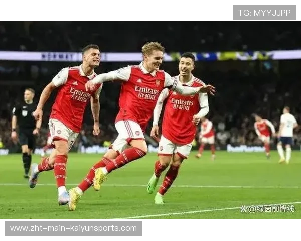 欧冠英超狂欢一夜！阿森纳3-0豪取4连胜登顶，热刺4-0，利物浦1，英超阿森纳利物浦直播吧