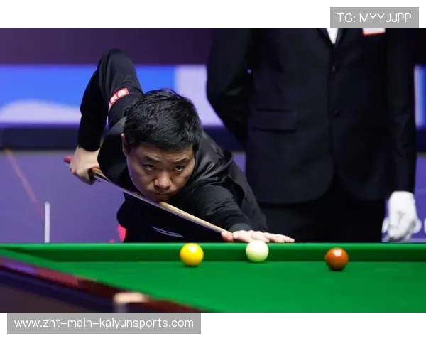 连爆大冷16强决出10席：丁俊晖错失3赛点仍晋级将对阵墨菲，丁俊晖vs