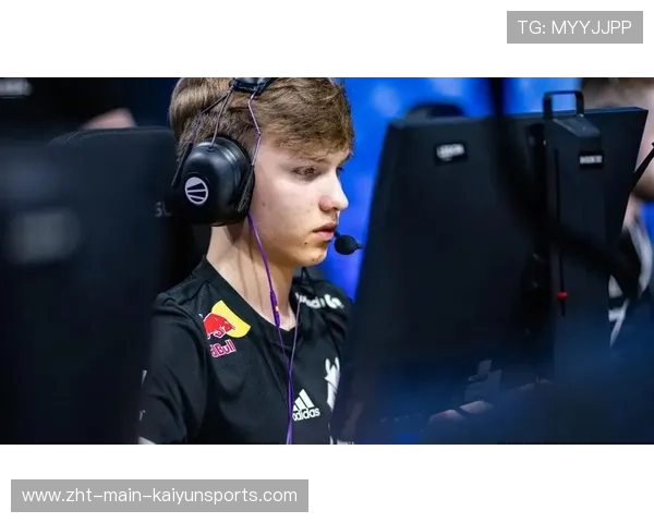 m0NESY狙击镜视角丝滑得夸张 m0NESY狙击镜视角丝滑得夸张